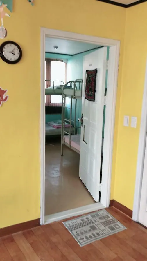 Uncle'S Guesthouse-Domestic Not Allowed Busan South Korea